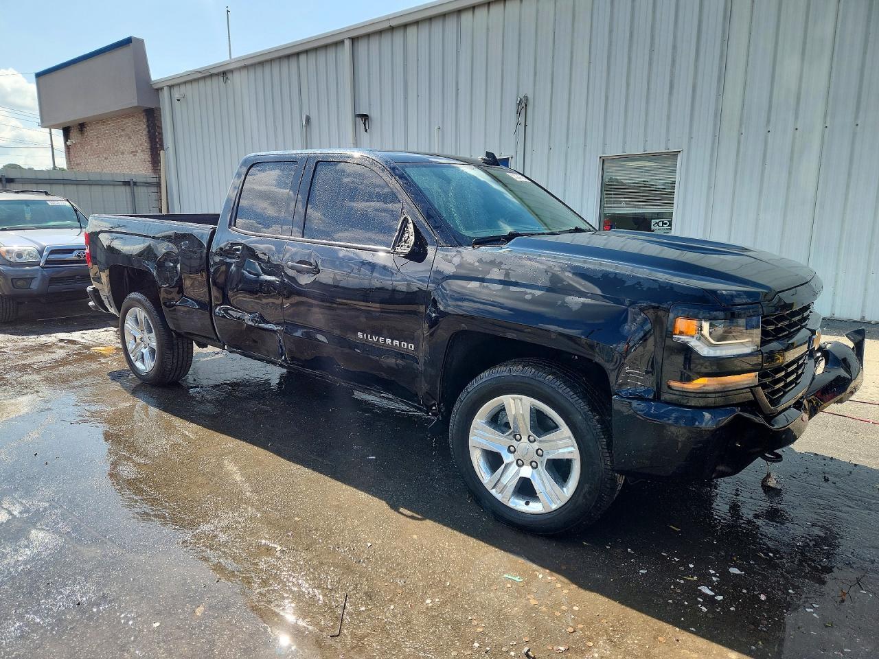 2018 Chevrolet Silverado C1500 Custom - Фото 4