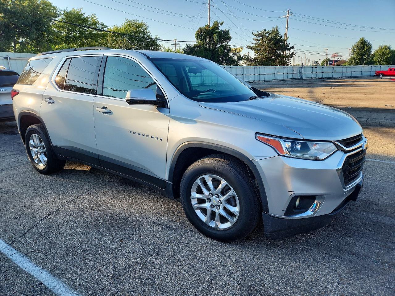 2019 Chevrolet Traverse Lt - Фото 4