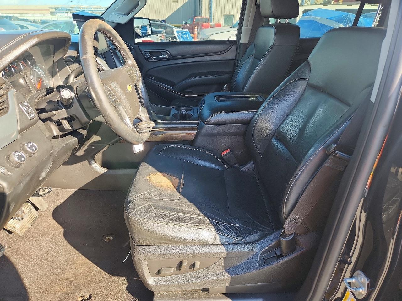 2019 Chevrolet Suburban K1500 Lt - Image 7