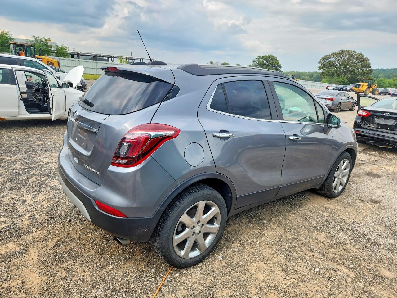 2019 Buick Encore Essence - Image 3