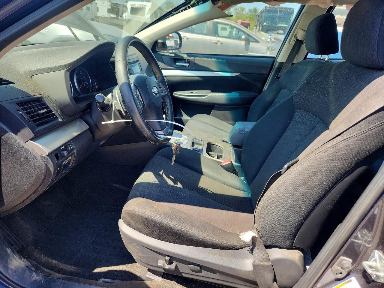 2013 Subaru Legacy 2.5I Premium - Image 7