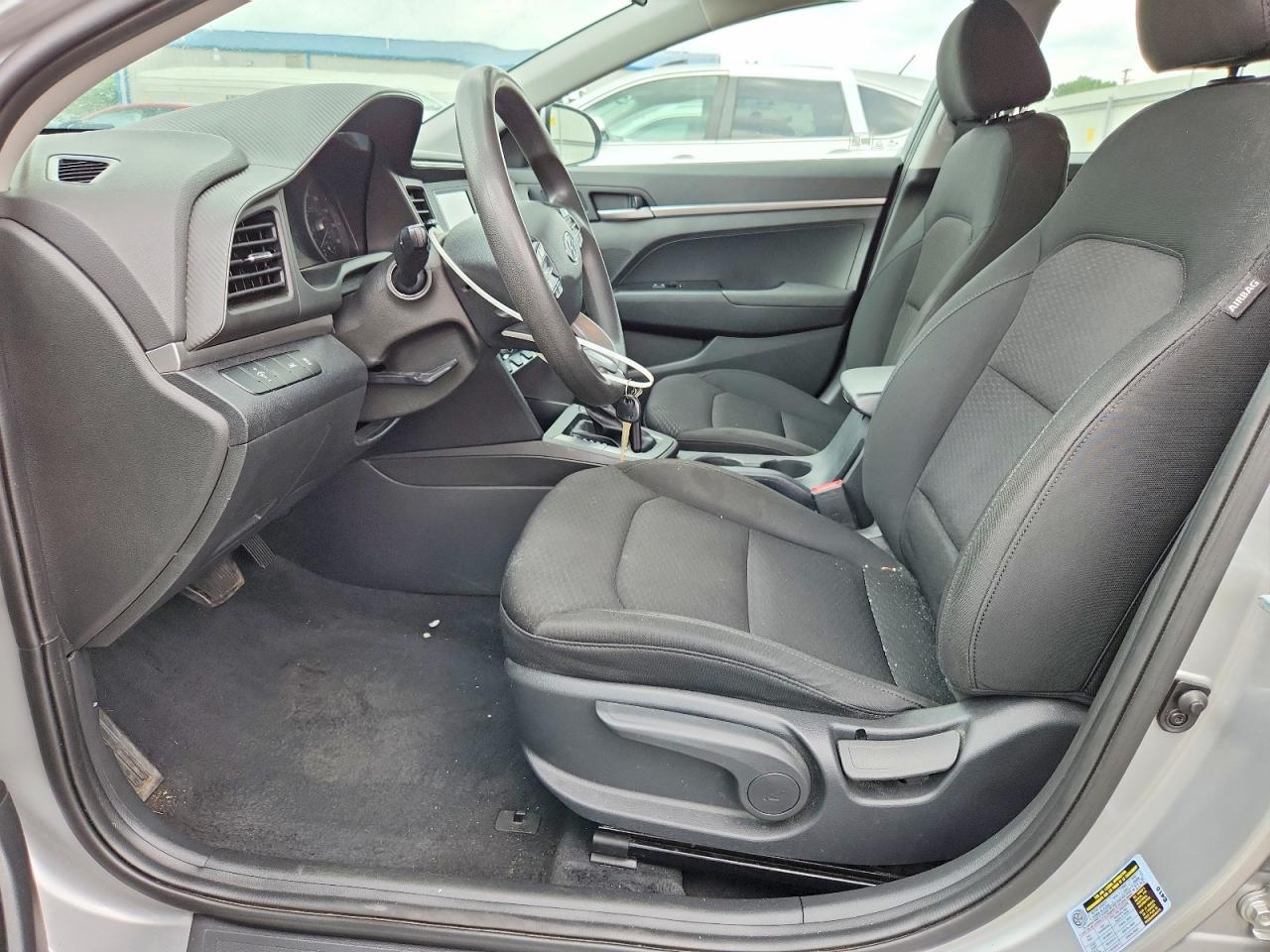 2020 Hyundai Elantra Se - Фото 7