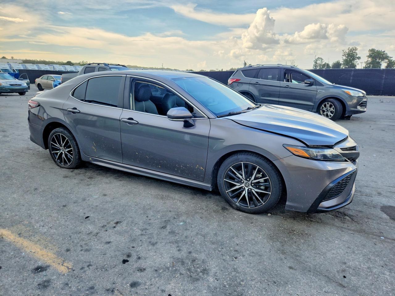 2024 Toyota Camry Se - Фото 4