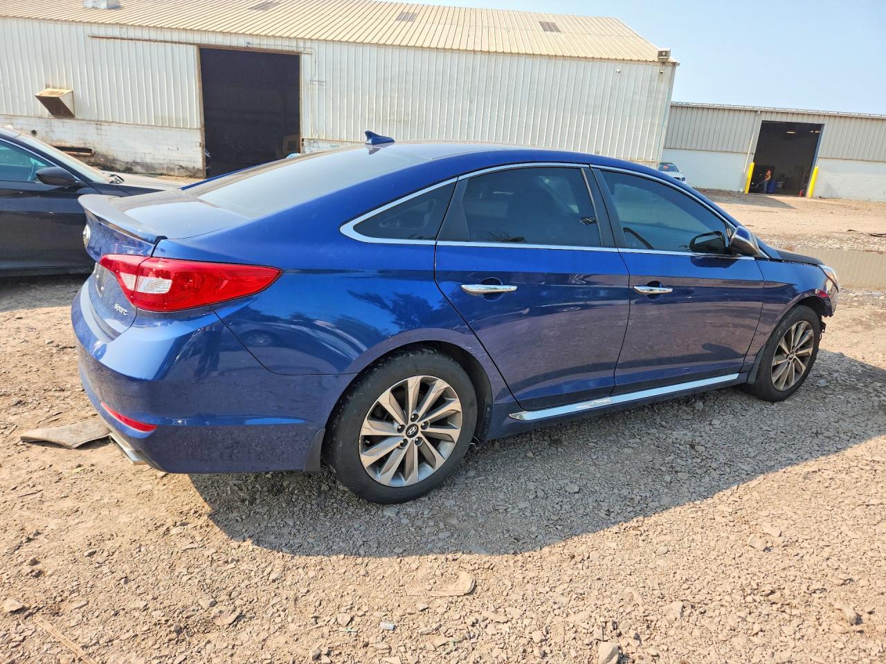 2015 Hyundai Sonata - Image 3