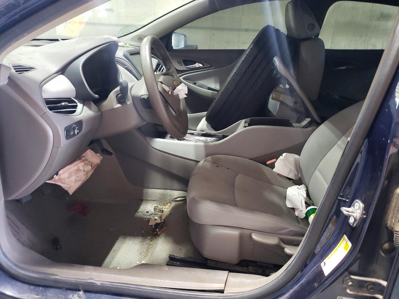 2017 Chevrolet Malibu Ls - Фото 7