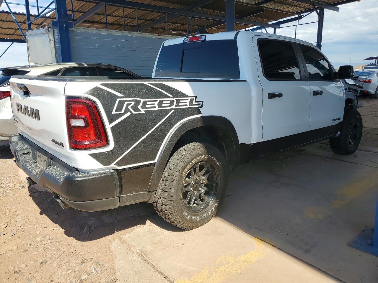 2025 Ram 1500 Rebel - Фото 3