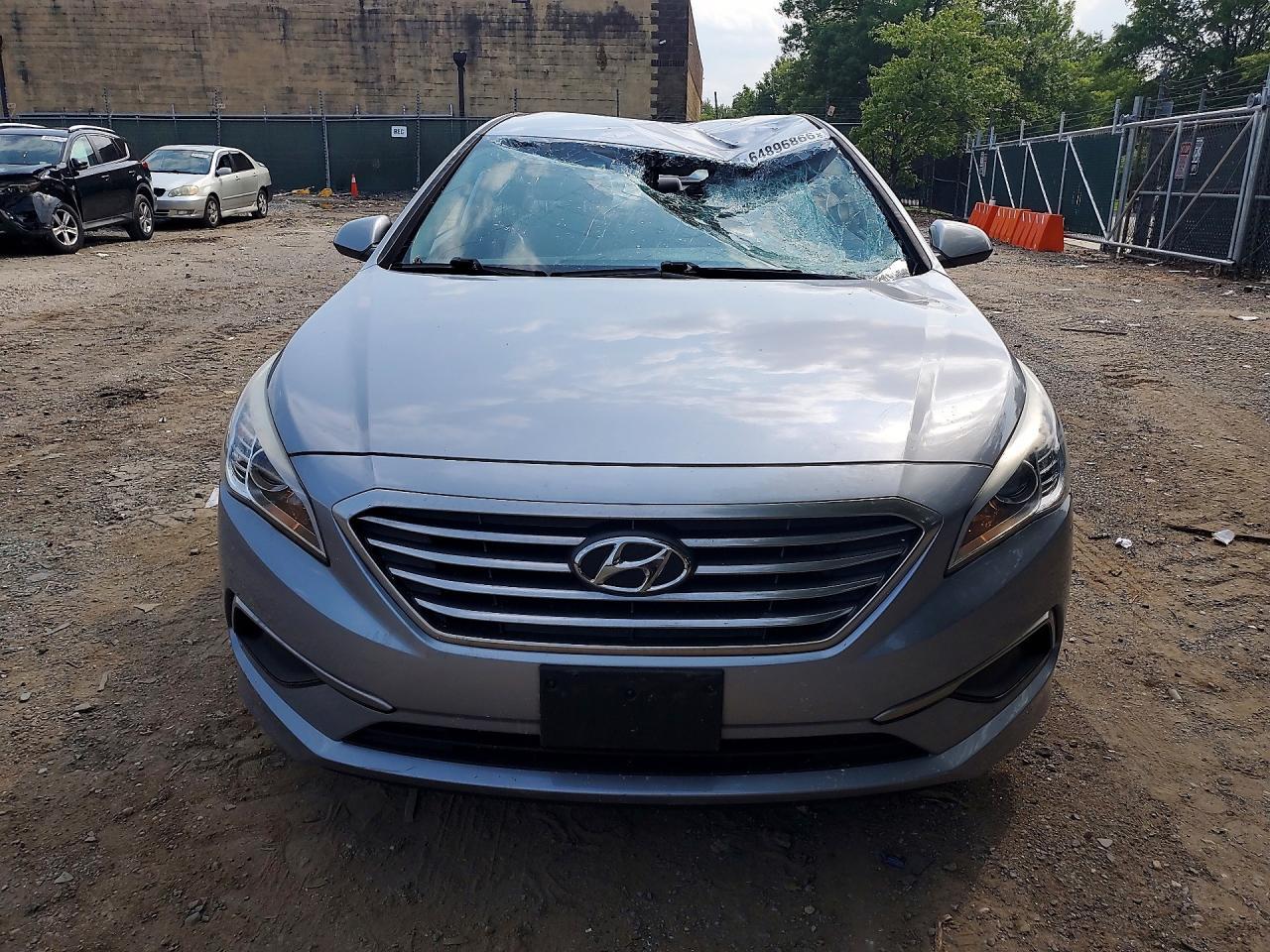 2017 Hyundai Sonata Se - Фото 5