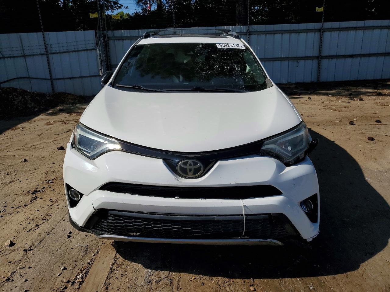 2017 Toyota Rav4 Se - Фото 5