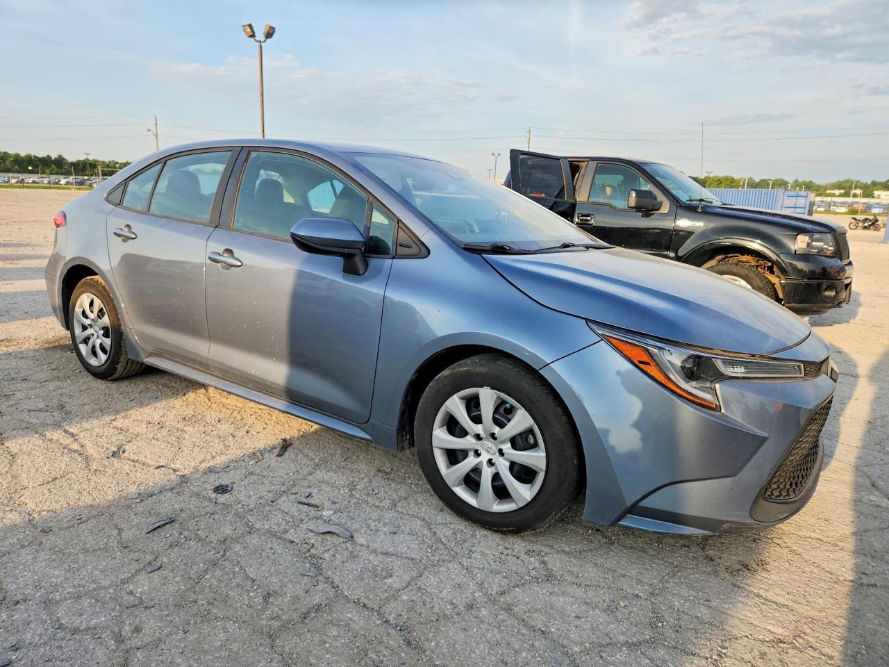 2020 Toyota Corolla Le - Фото 4