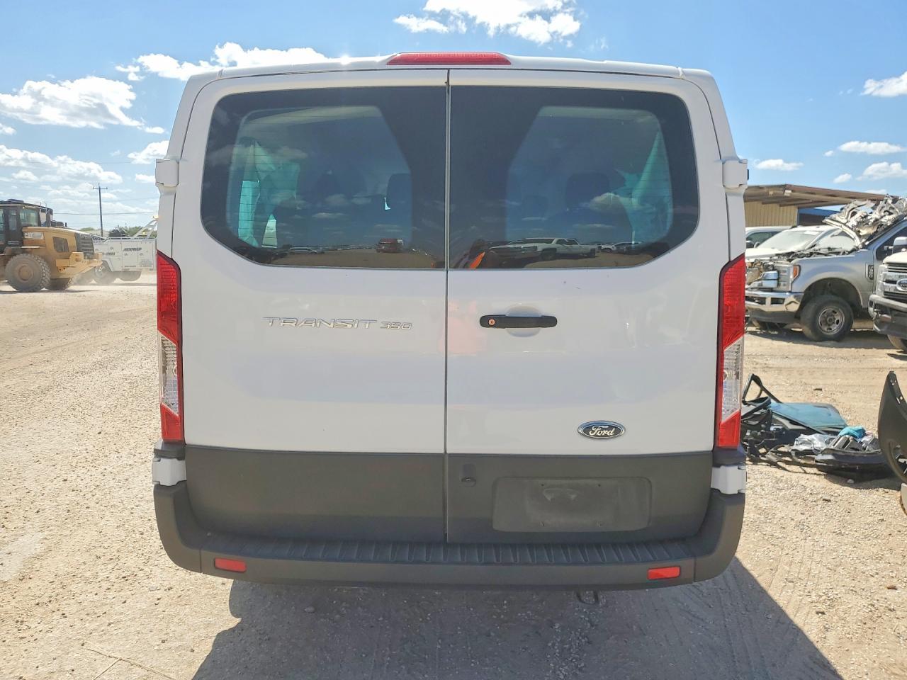 2023 Ford Transit T-350 - Фото 6