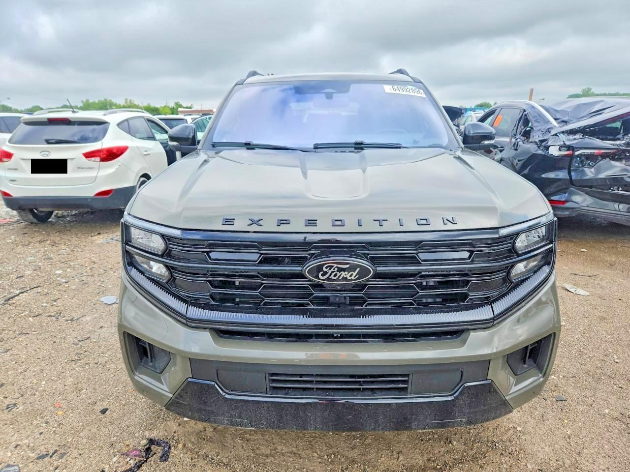2025 Ford Expedition Max Platinum - Image 5