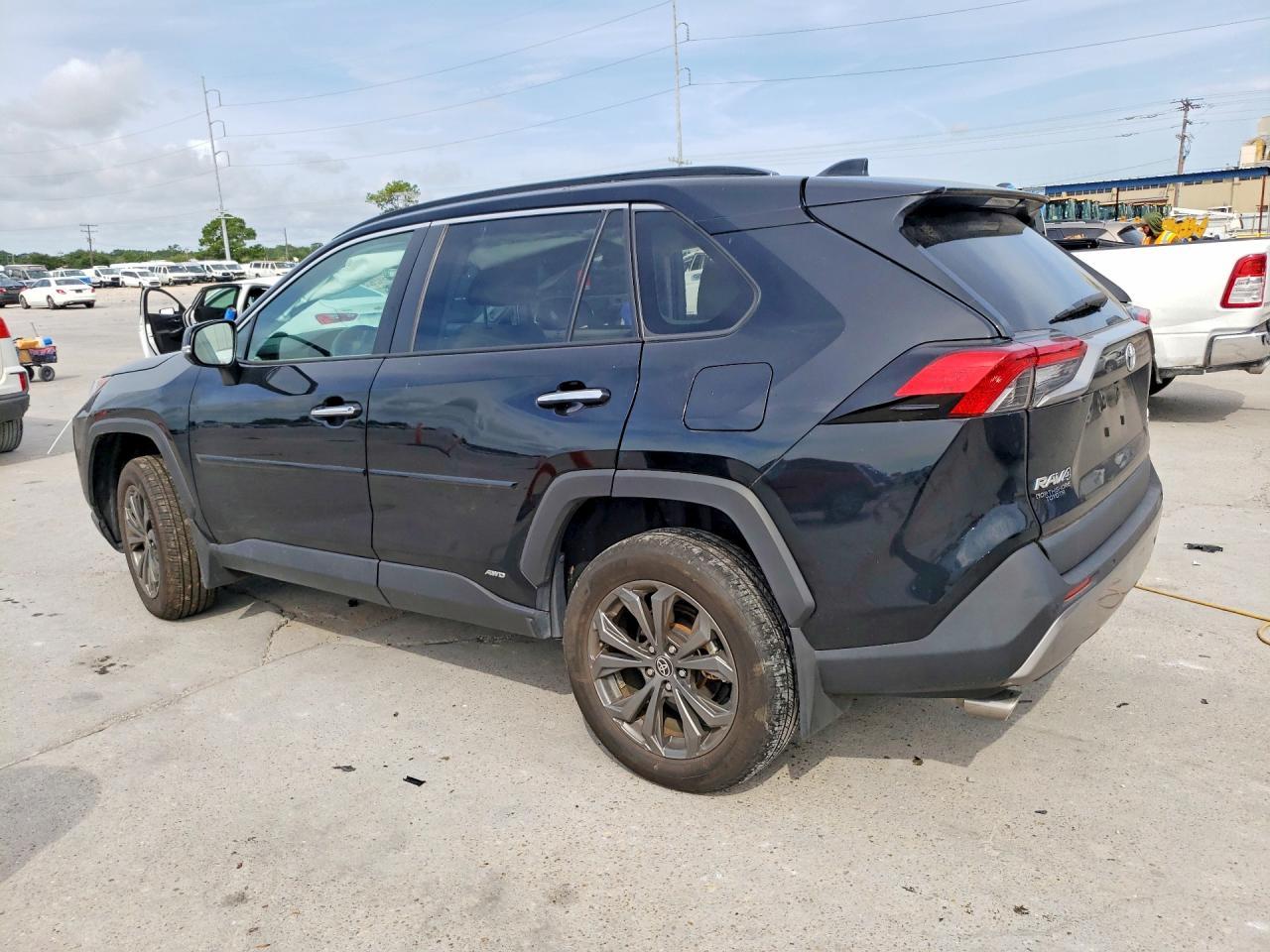 2023 Toyota Rav4 Limited - Фото 2