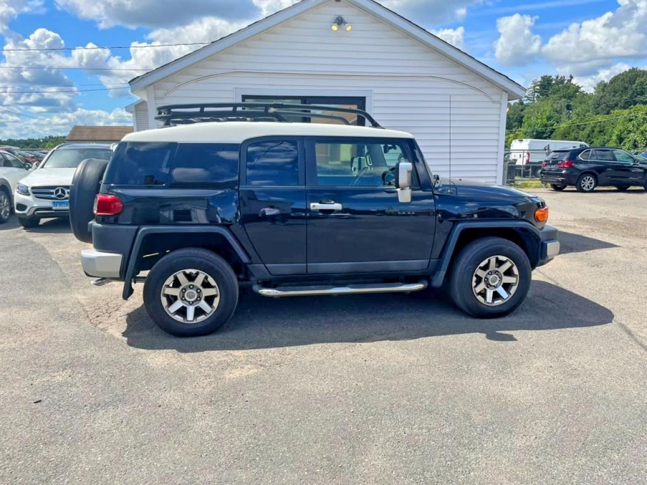 2014 Toyota Fj Cruiser Base - Image 6
