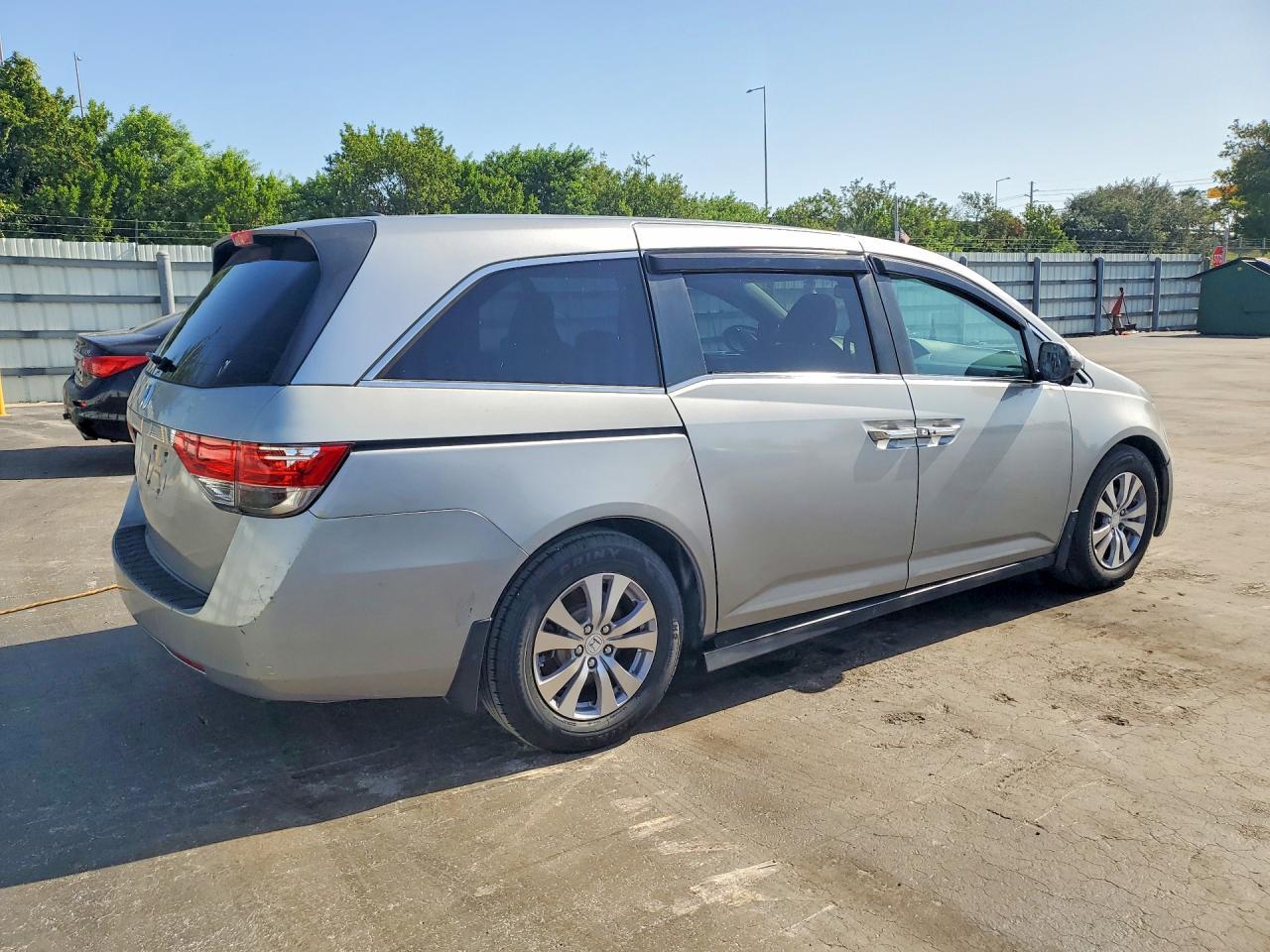 2016 Honda Odyssey Exl - Фото 3