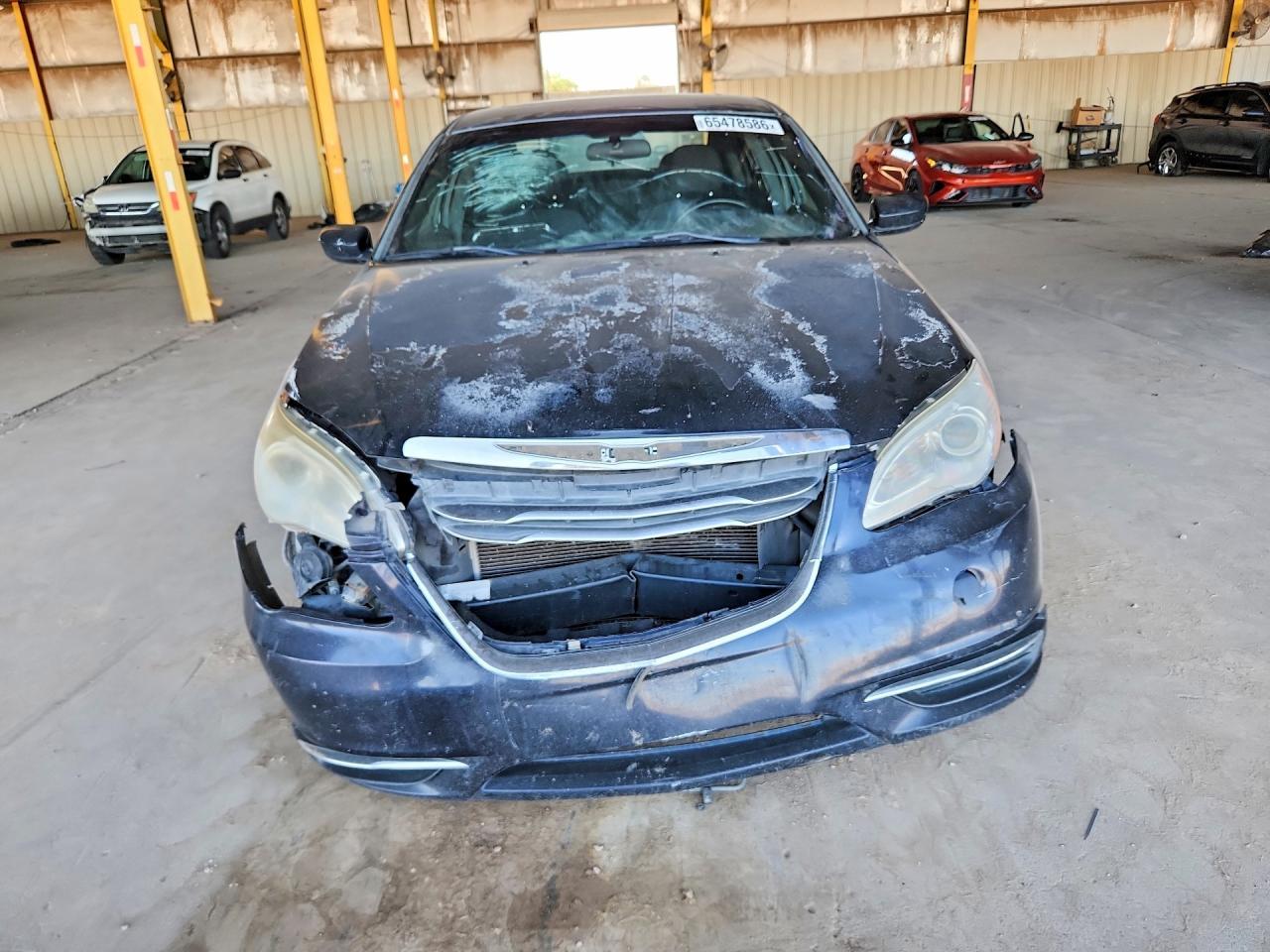 2013 Chrysler 200 Touring - Image 5
