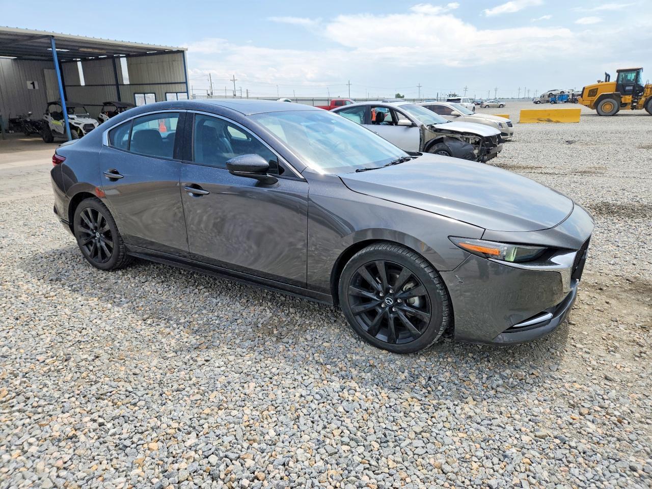 2021 Mazda 3 - Image 4