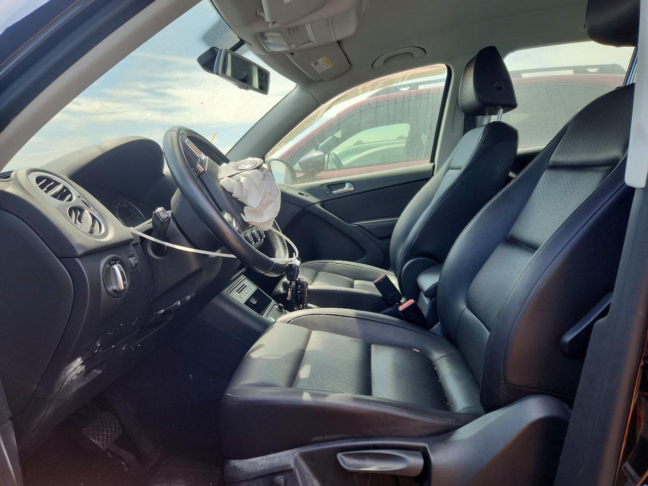 2016 Volkswagen Tiguan S - Фото 7
