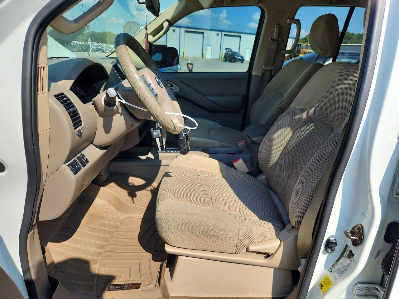 2014 Nissan Frontier S - Фото 7