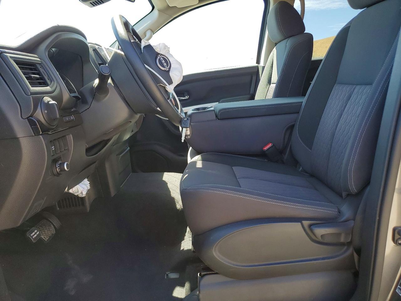 2024 Nissan Titan Sv - Фото 7