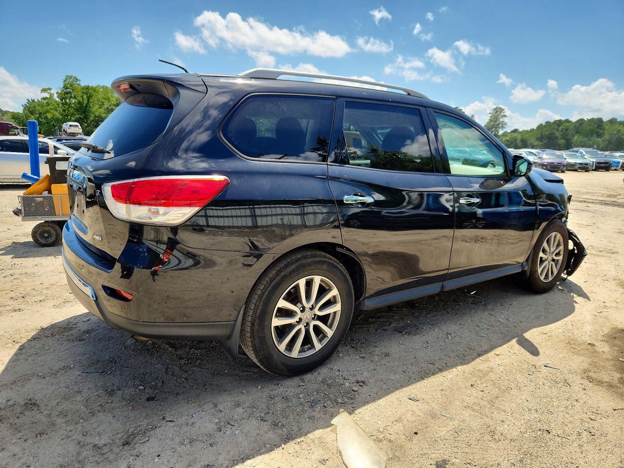 2016 Nissan Pathfinder S - Фото 3