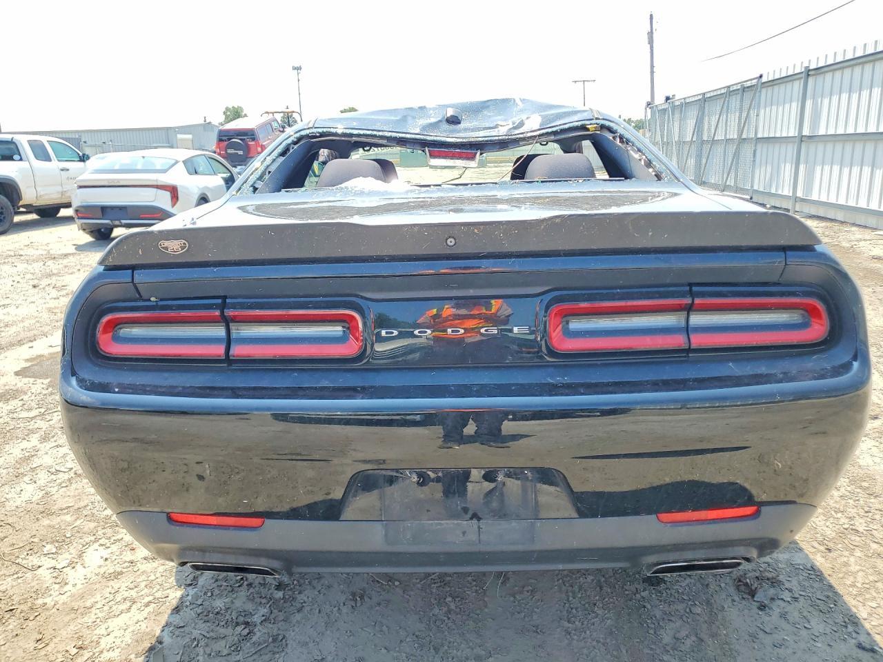 2018 Dodge Challenger R/T - Image 6