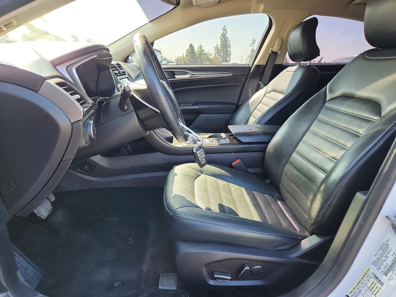 2017 Ford Fusion Se Hybrid - Image 7