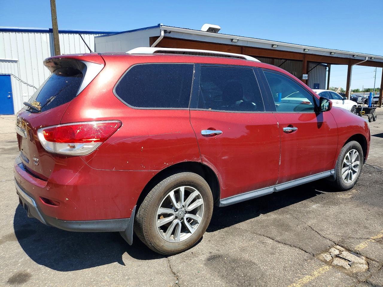 2013 Nissan Pathfinder S - Фото 3