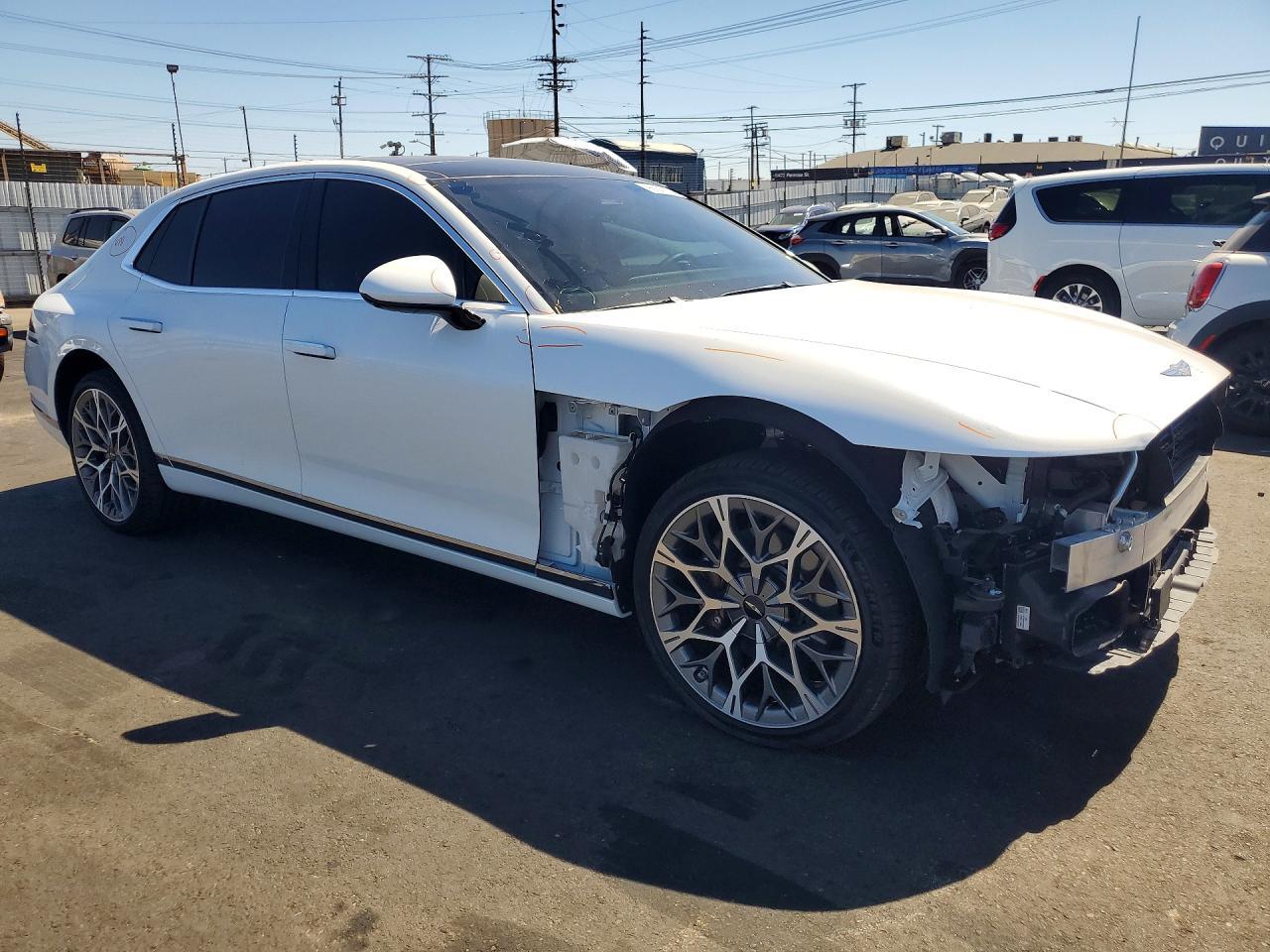 2025 Genesis G90 3.5T E-Supercharger - Image 4