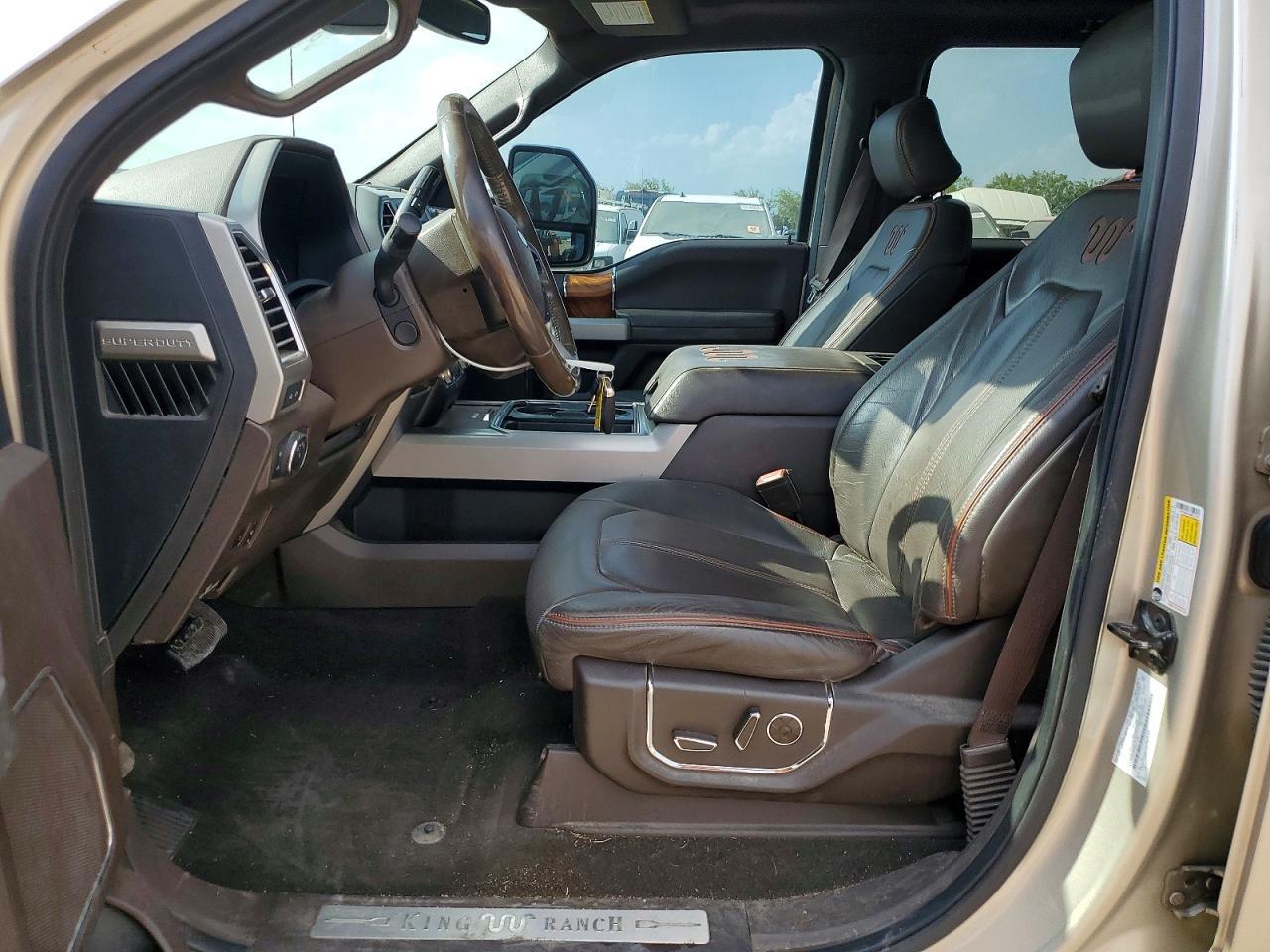 2017 Ford F250 Super Duty - Фото 7