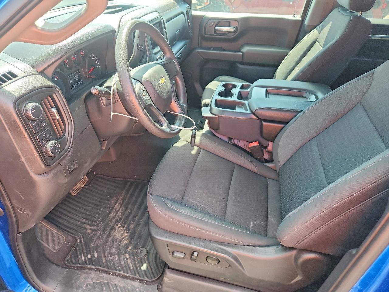2022 Chevrolet Silverado K1500 Custom - Image 7