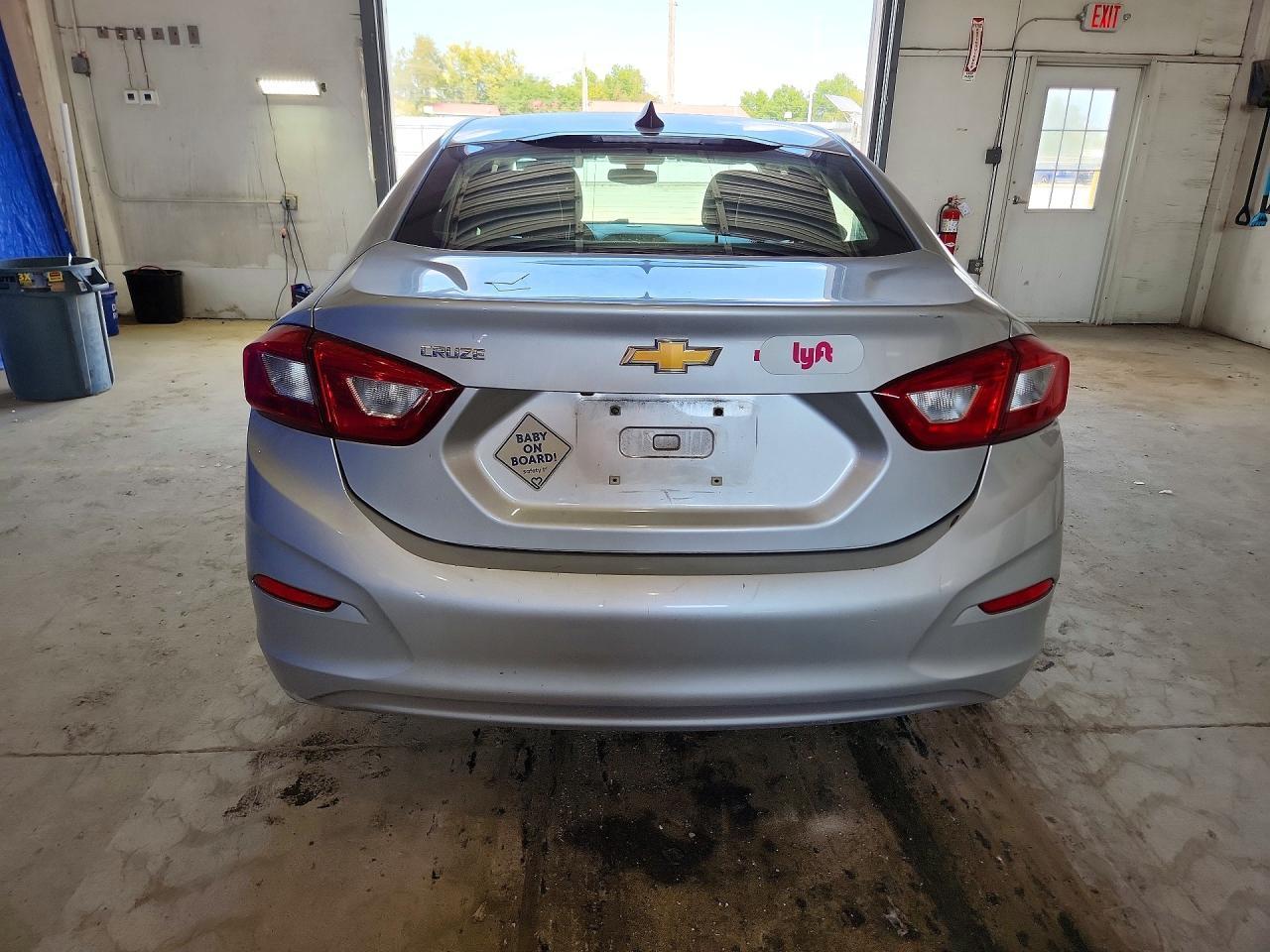 2018 Chevrolet Cruze Ls - Фото 6