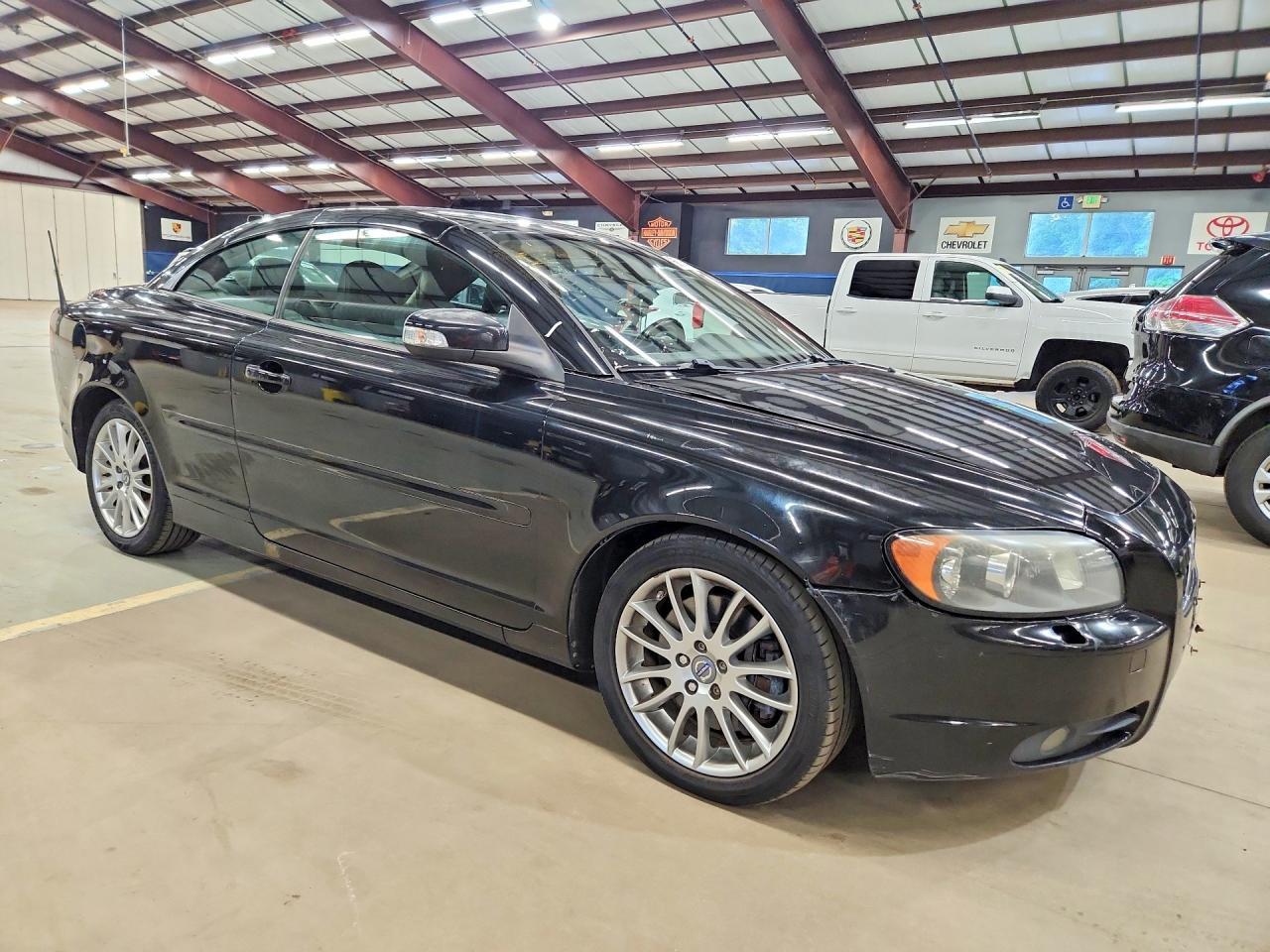 2012 Volvo C70 T5 - Image 4
