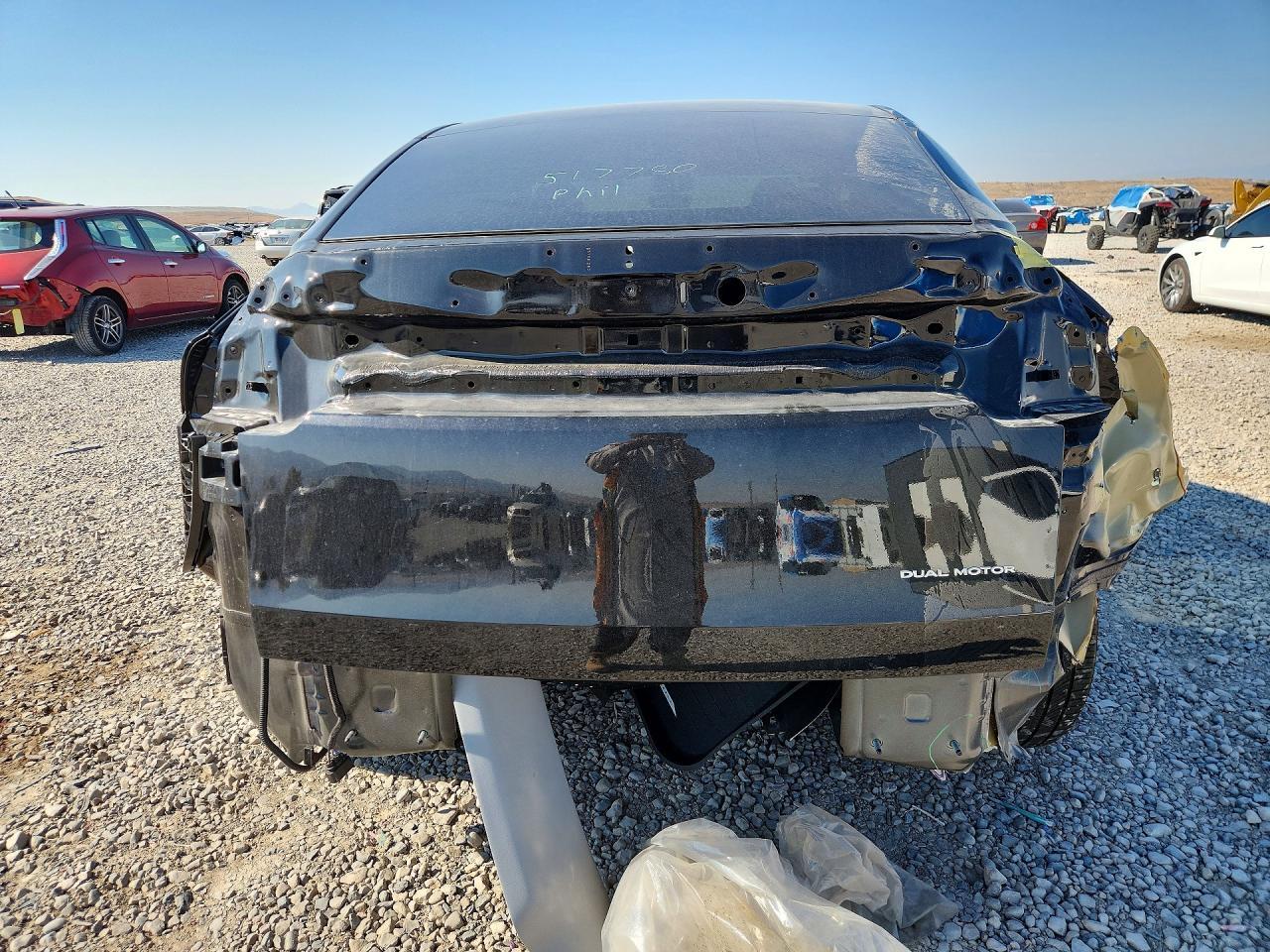 2026 Tesla Model Y - Фото 6
