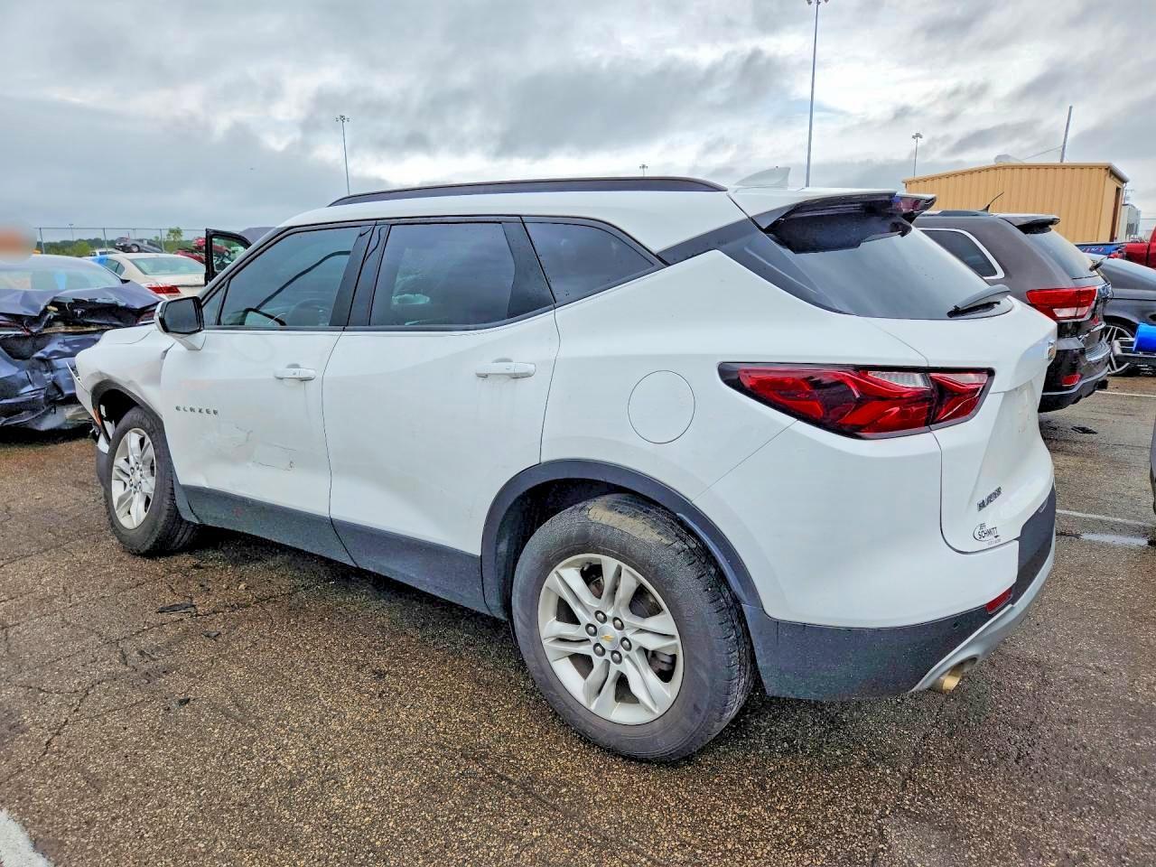 2021 Chevrolet Blazer 2Lt - Image 2