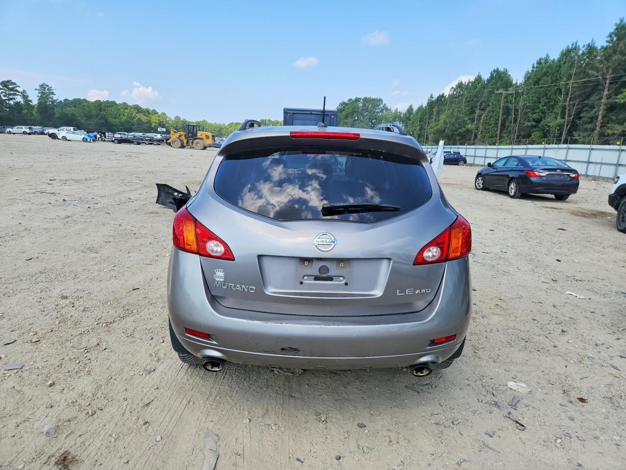 2010 Nissan Murano S - Image 6