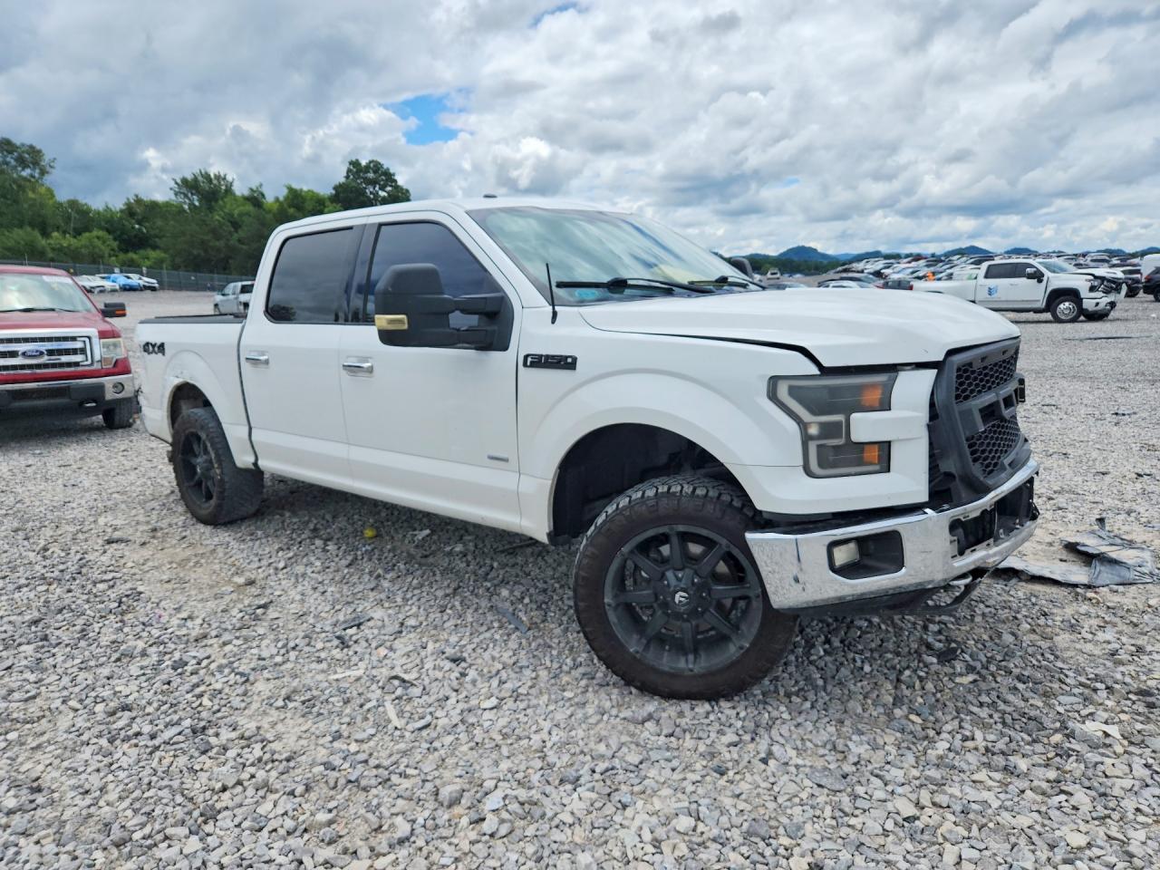2015 Ford F150 Supercrew - Фото 4