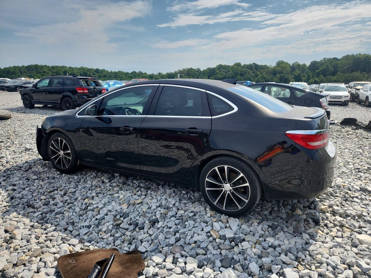 2016 Buick Verano Sport Touring - Image 2