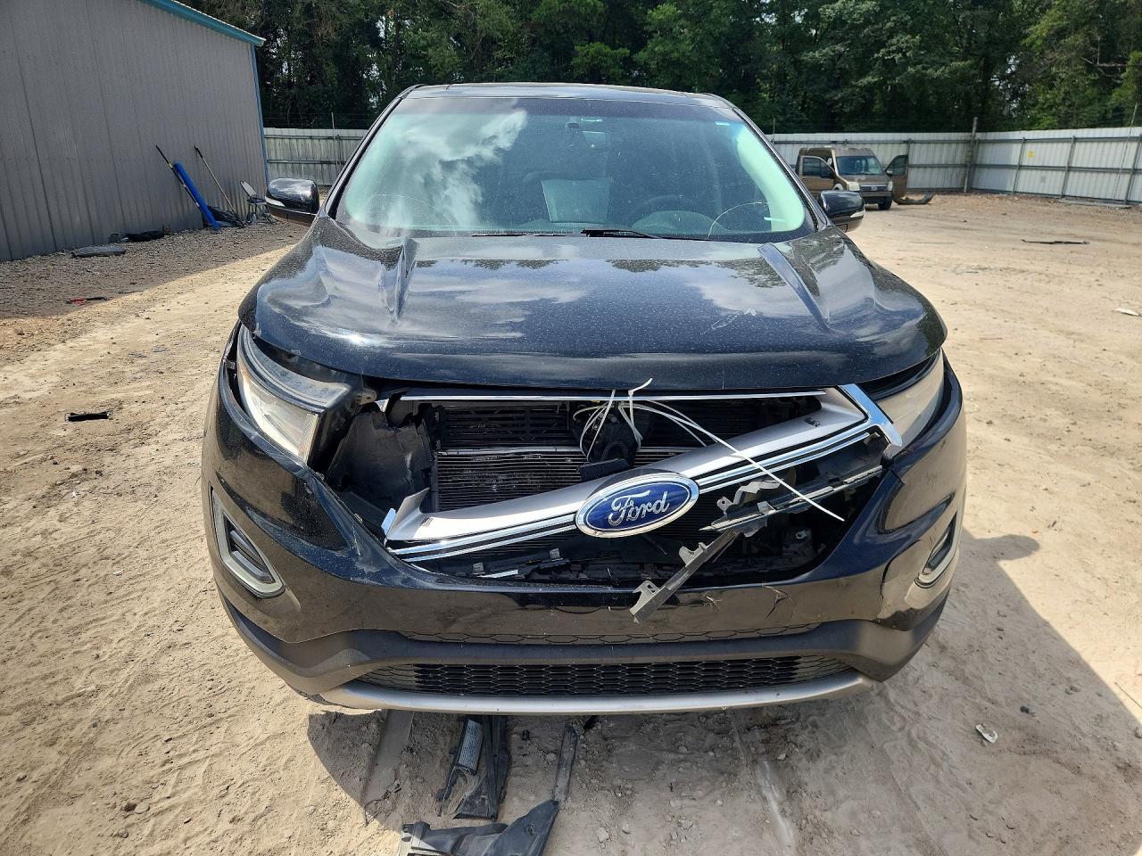 2017 Ford Edge Titanium - Image 5