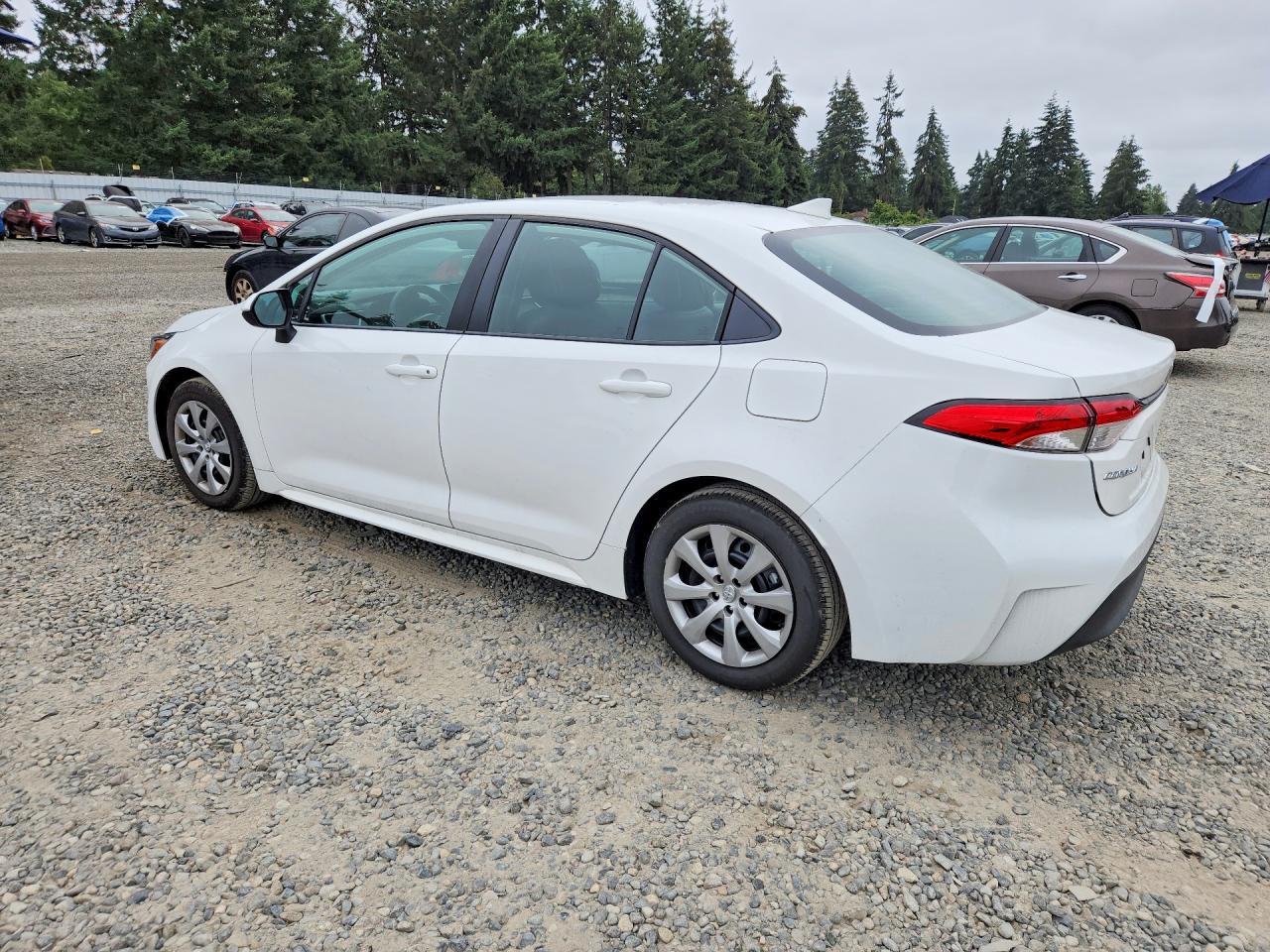 2025 Toyota Corolla Le - Фото 2