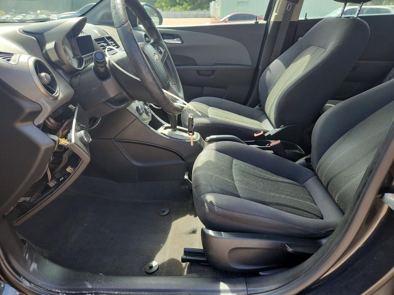 2015 Chevrolet Sonic Lt - Фото 7