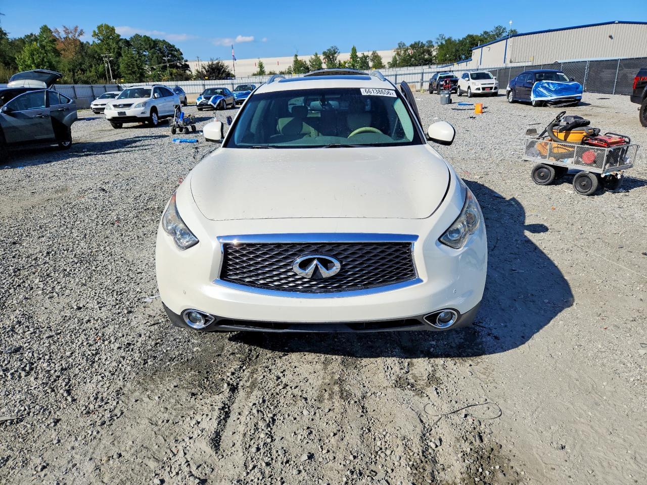 2017 Infiniti Qx70 Base - Image 5