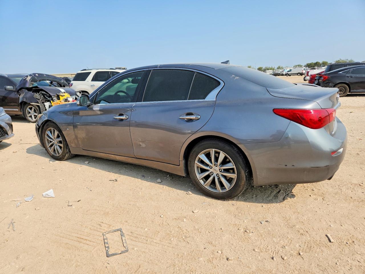 2015 Infiniti Q50 Premium - Фото 2