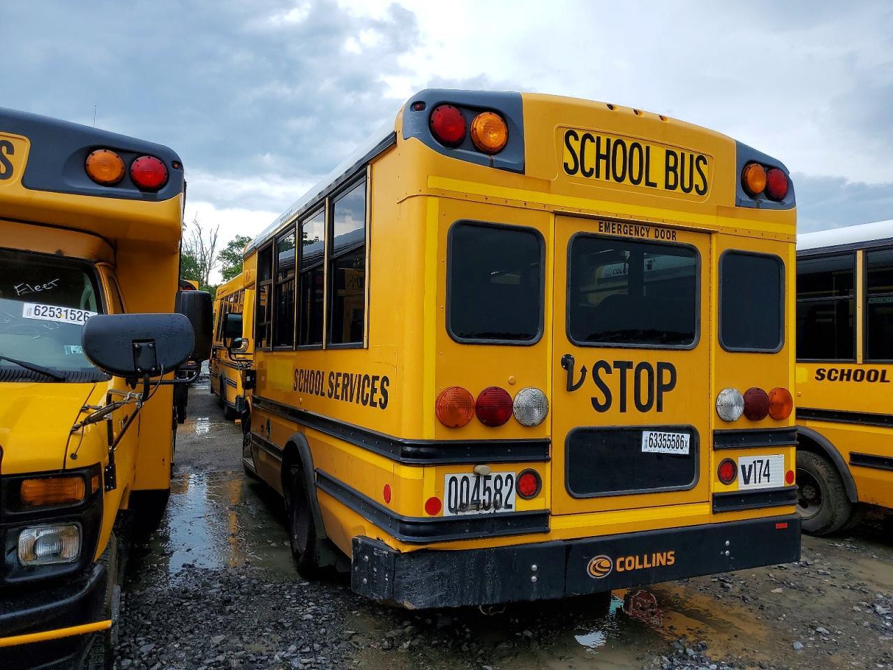 2016 Chevrolet Express School Bus - Фото 3