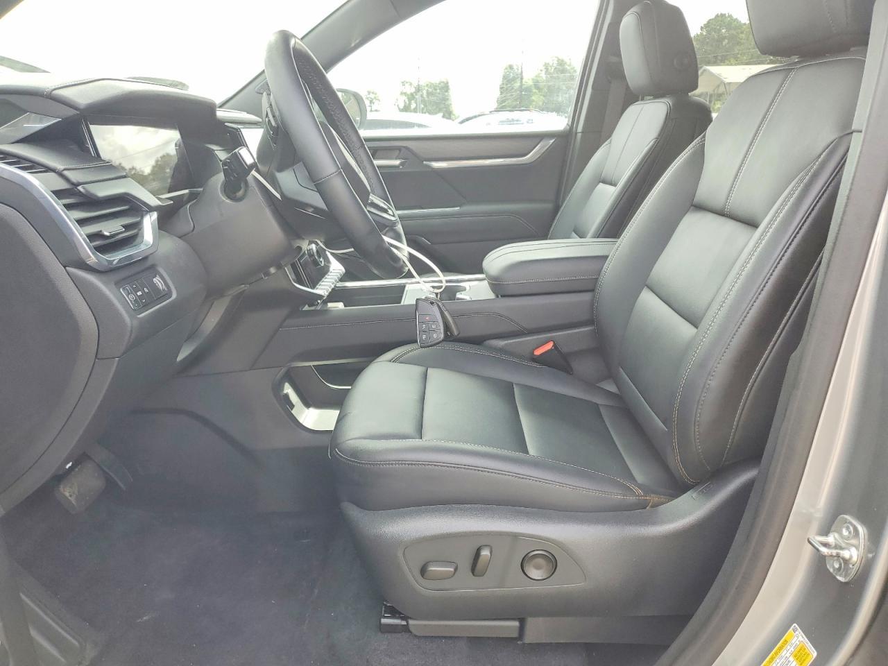 2024 GMC Acadia - Image 7