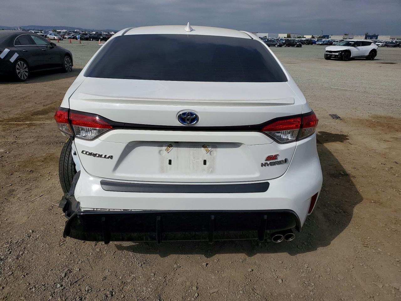 2024 Toyota Corolla Hybrid Se - Фото 6