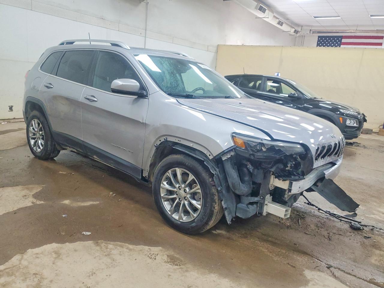 2021 Jeep Cherokee Latitude Lux - Image 4