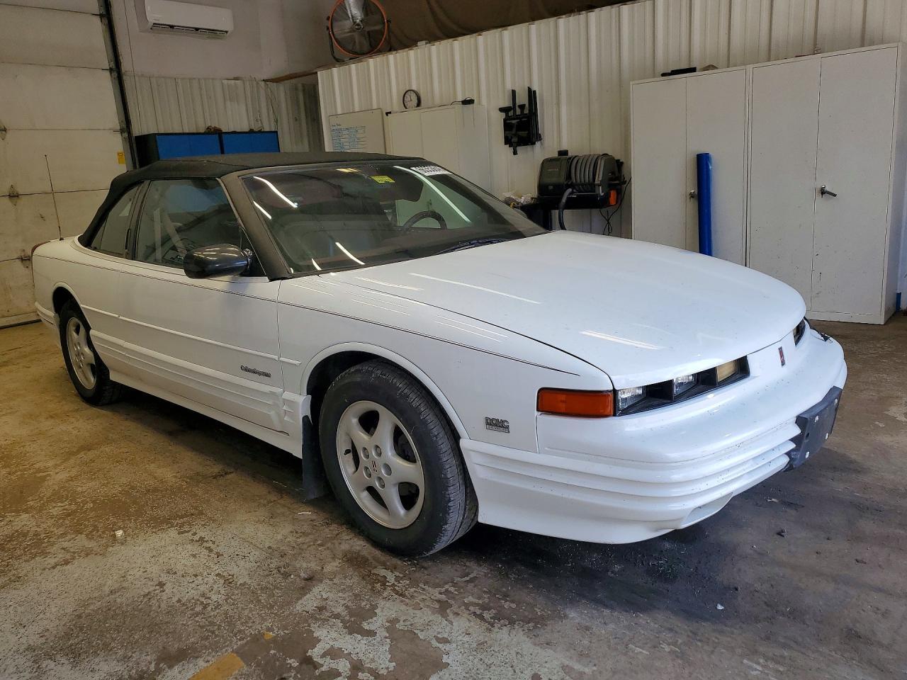 1993 Oldsmobile Cutlass Supreme - Image 4