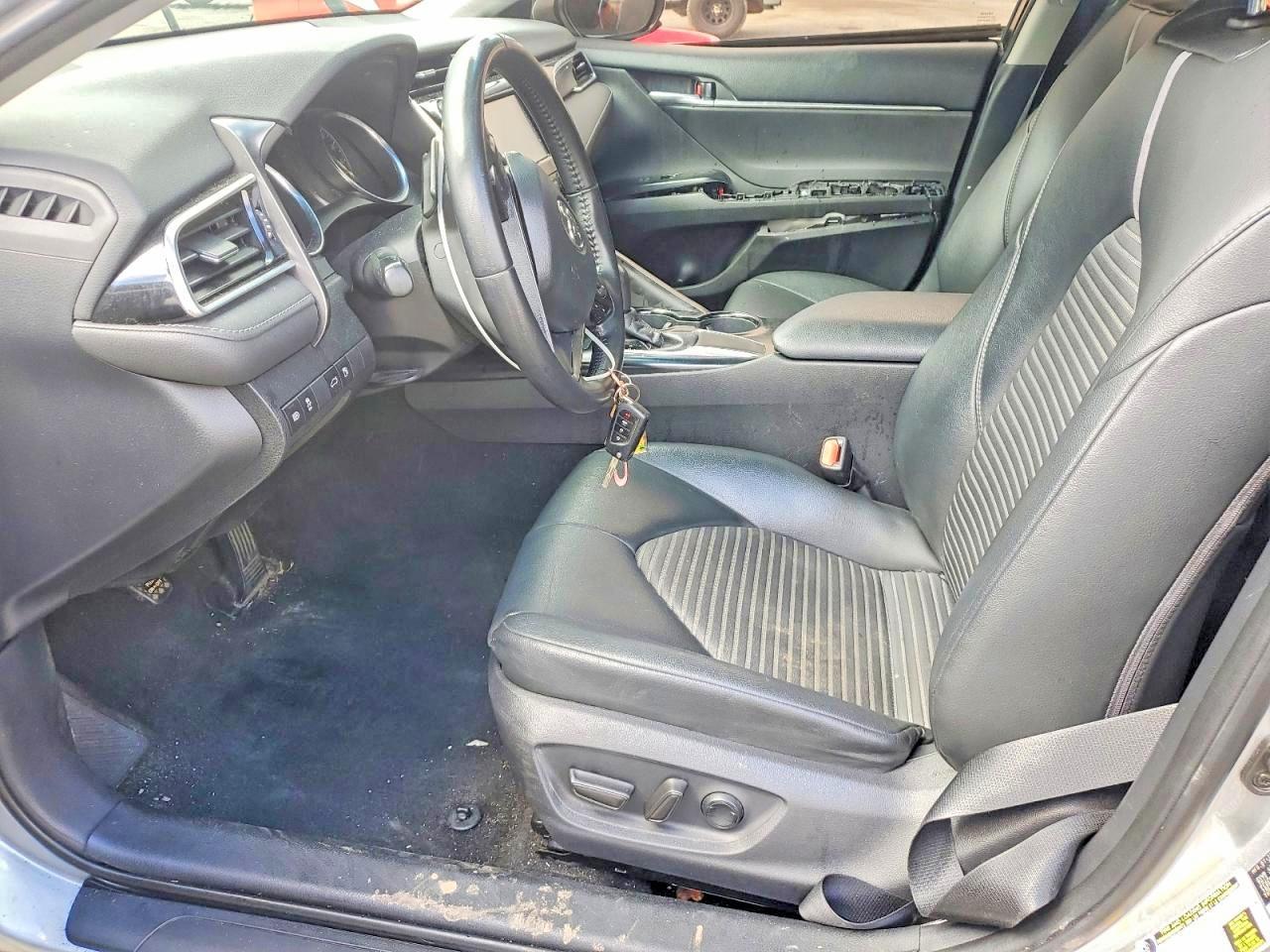 2018 Toyota Camry Se - Image 7