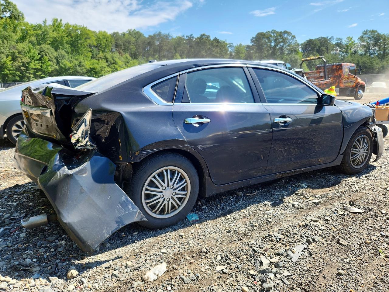 2015 Nissan Altima 2.5 S - Фото 3