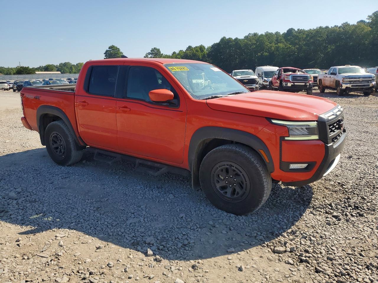 2025 Nissan Frontier Pro-4X - Фото 4